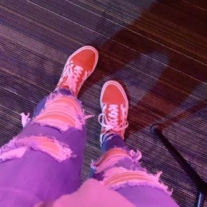 COPY - red checkered vans 💞